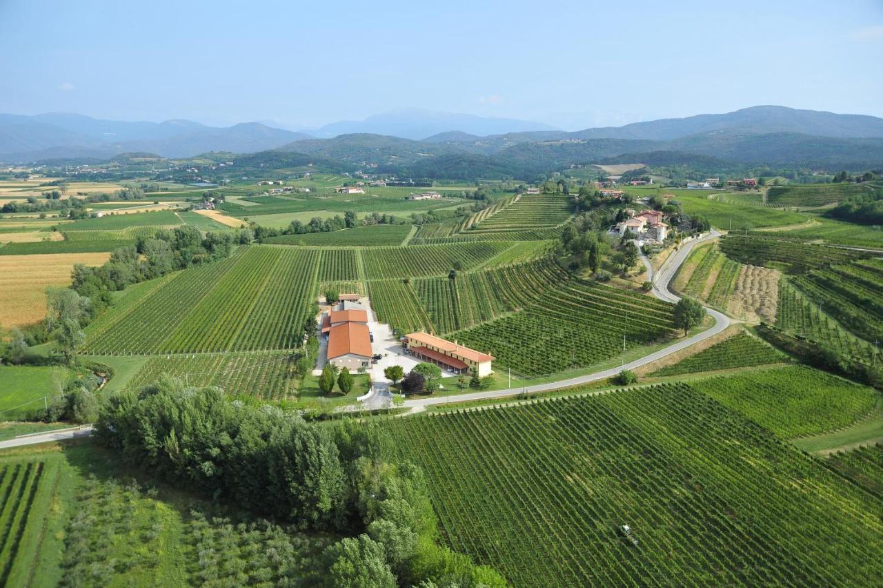 Corno di Rosazzo Alloggio Agrituristico Corte San Biagio المظهر الخارجي الصورة