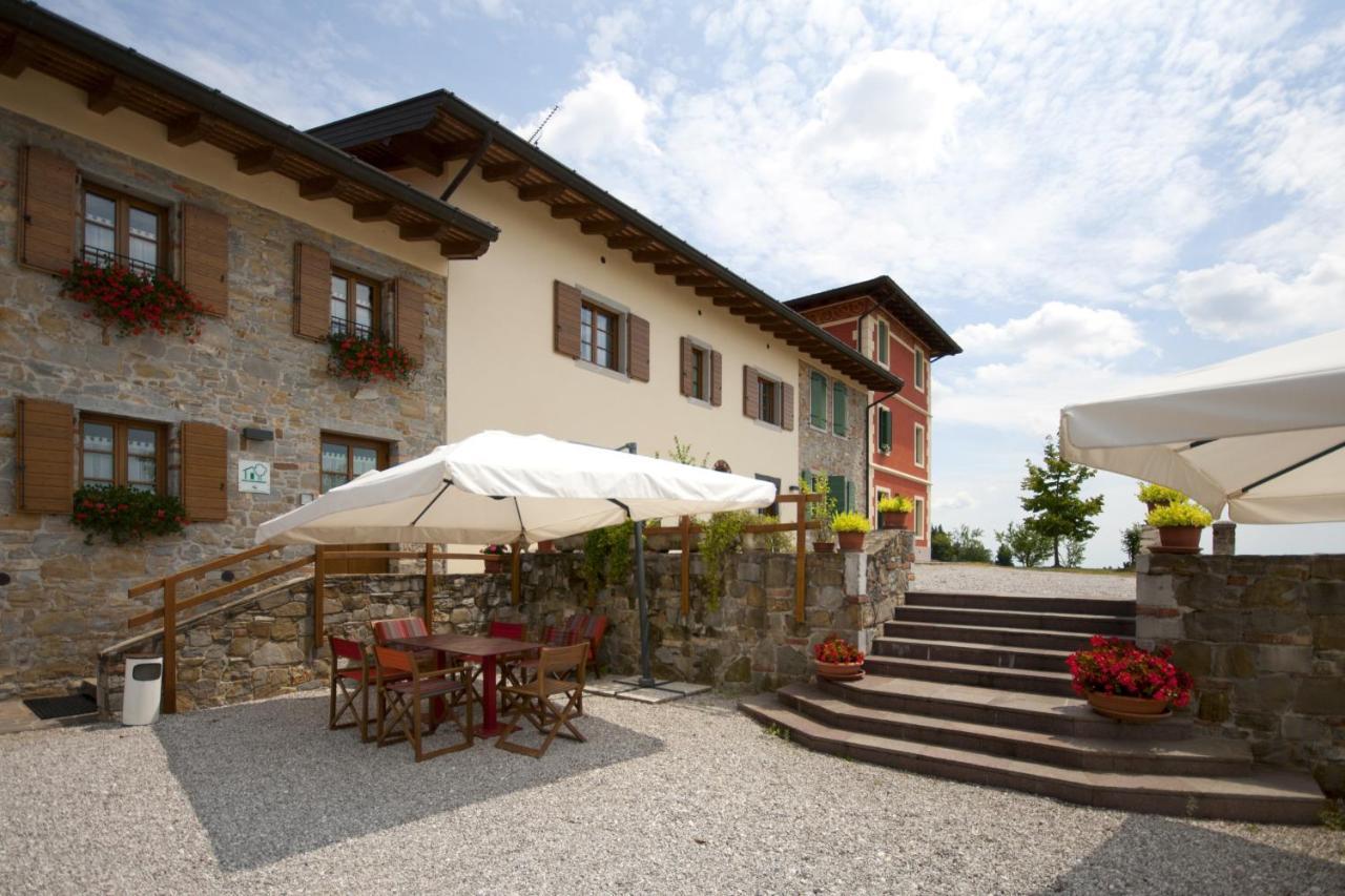 Corno di Rosazzo Alloggio Agrituristico Corte San Biagio المظهر الخارجي الصورة