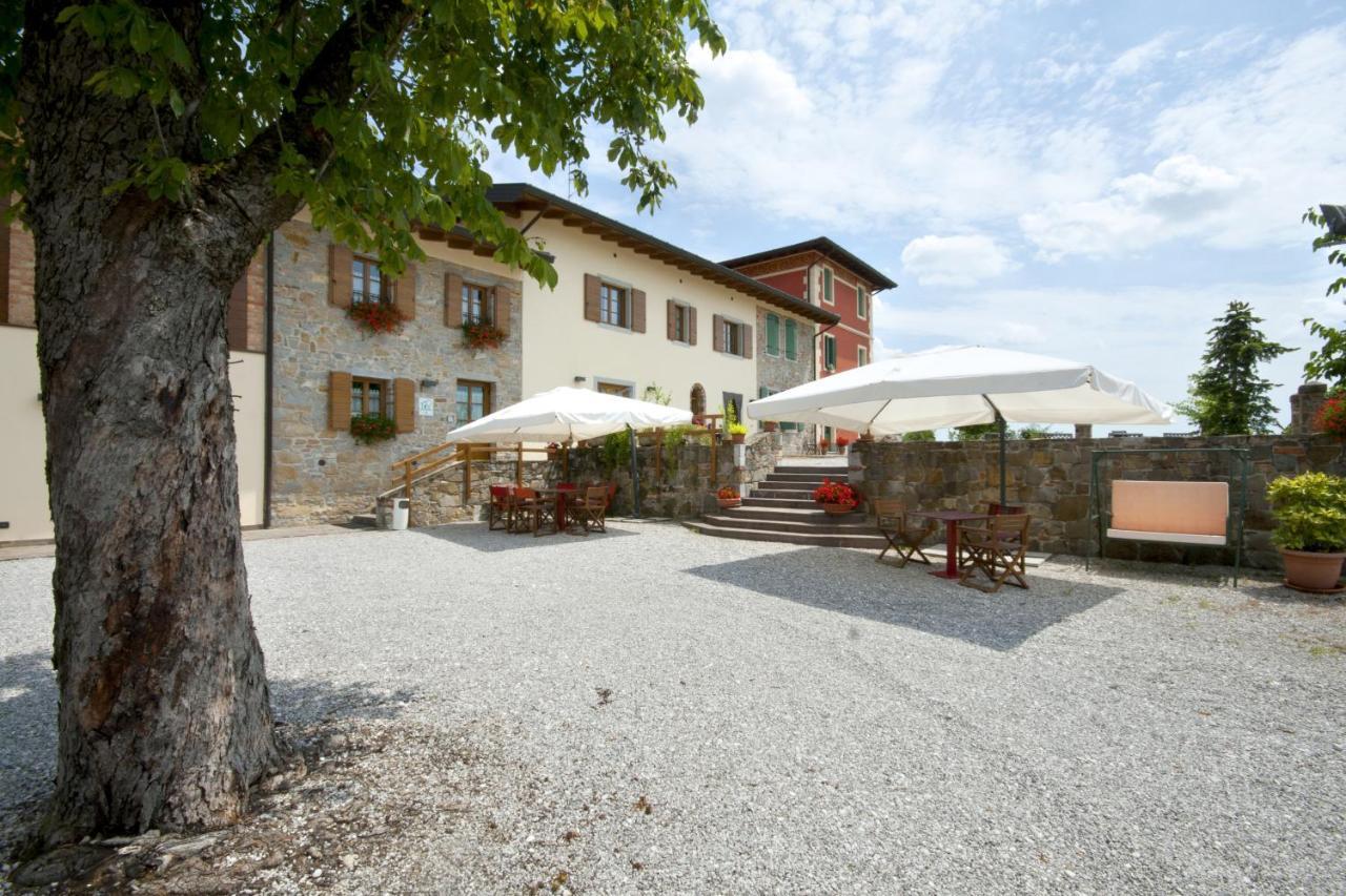 Corno di Rosazzo Alloggio Agrituristico Corte San Biagio المظهر الخارجي الصورة